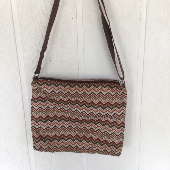 BAGGALINI FALL STRIPE ZIG ZAG MESSENGER CROSSBODY BAG PURSE - Picture 2 of 14